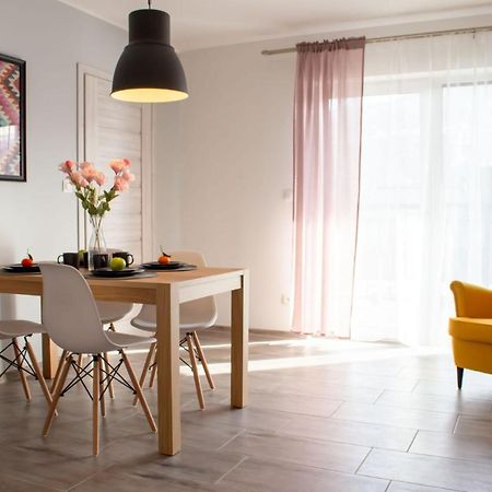 Apartamenty Justrent ชเจอร์ค ภายนอก รูปภาพ